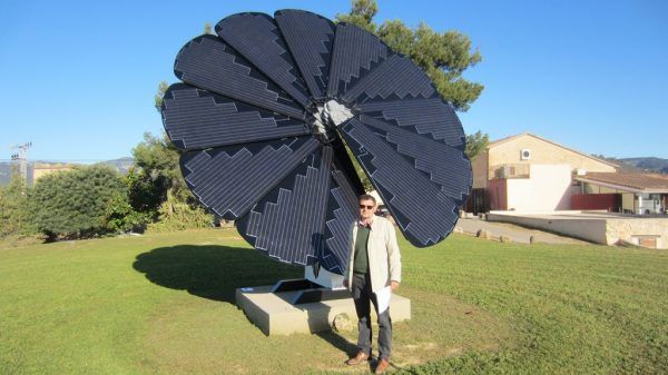 Ingeniatura visita nuestra Smartflower Pop.